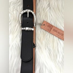 🇨🇦 Brave Leather Collection - BLACK leather - Silver